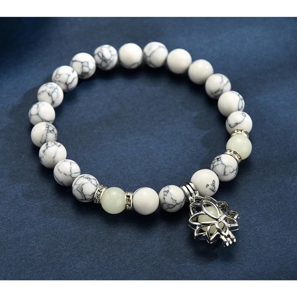 Natural Luminous Glowing Lotus Flower charm Stone Bracelet - Picture 5 of 6